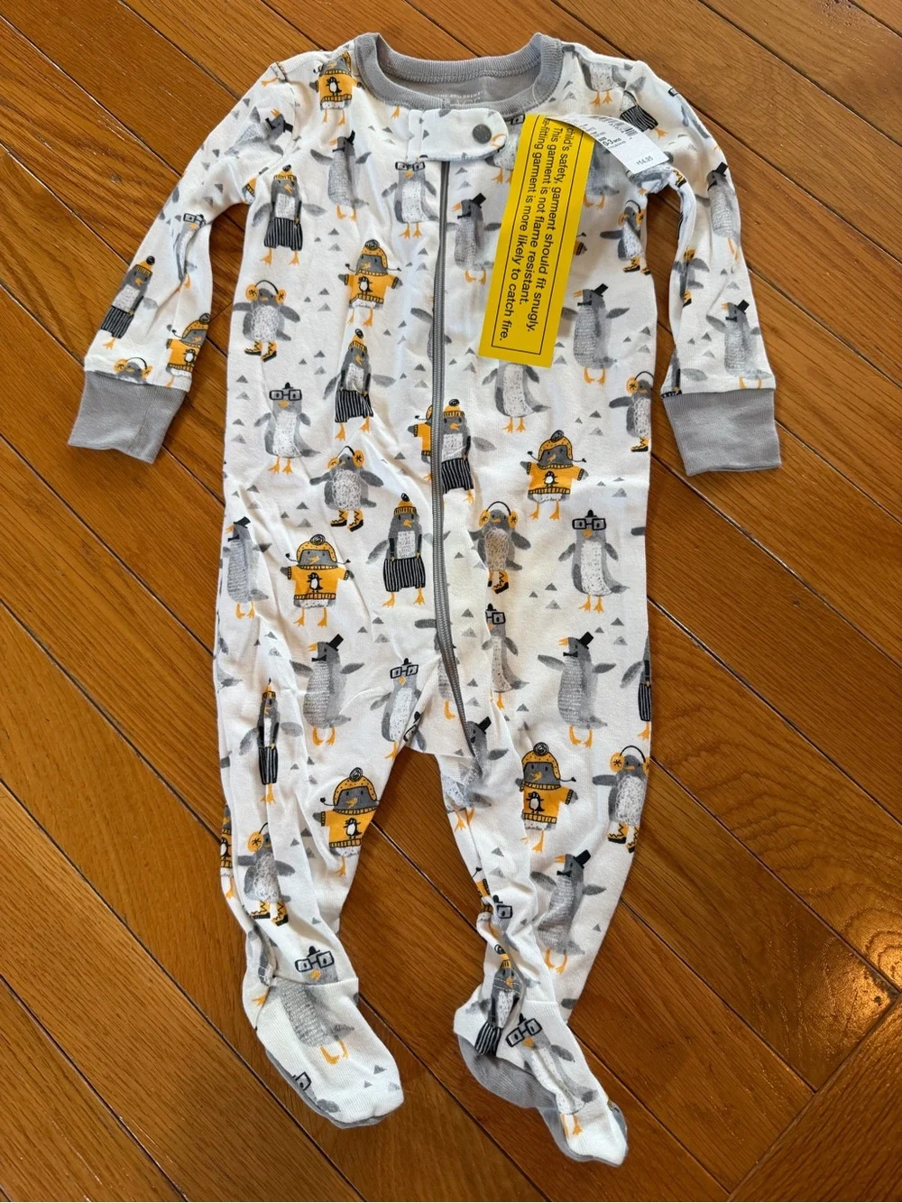 New Lot of 6 Pieces Disney Mickey Mouse Burt Bees Children’s Place Sz 0-3 months